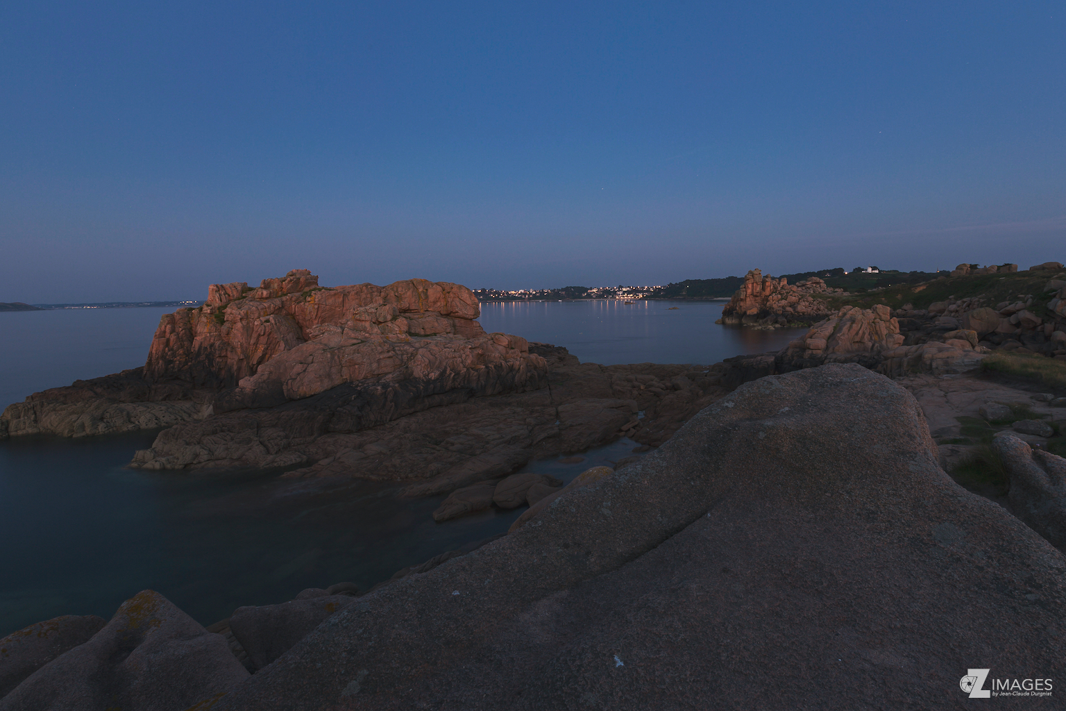 La côte de granit rose